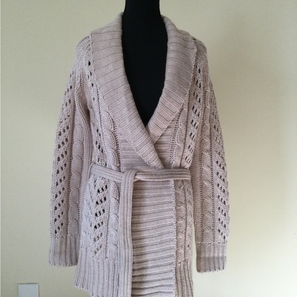 Sweater for Transitional Weather - Picture 1 of 4